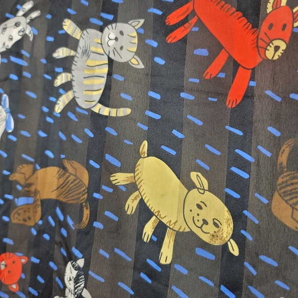 Save The Children It's Raining Cats & Dogs Scarf - Picture 3 of 4
